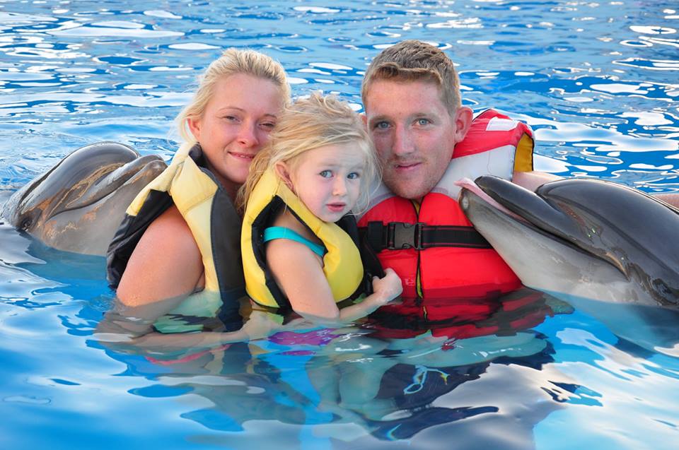 Family picture with dolphins | Sharm El Sheikh