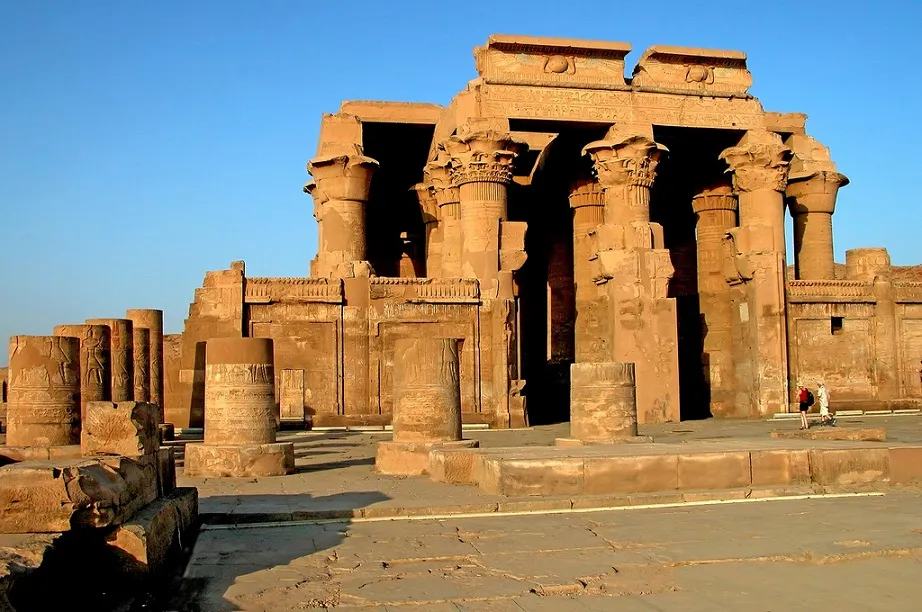 komombotemple.webp komombotemple.webp